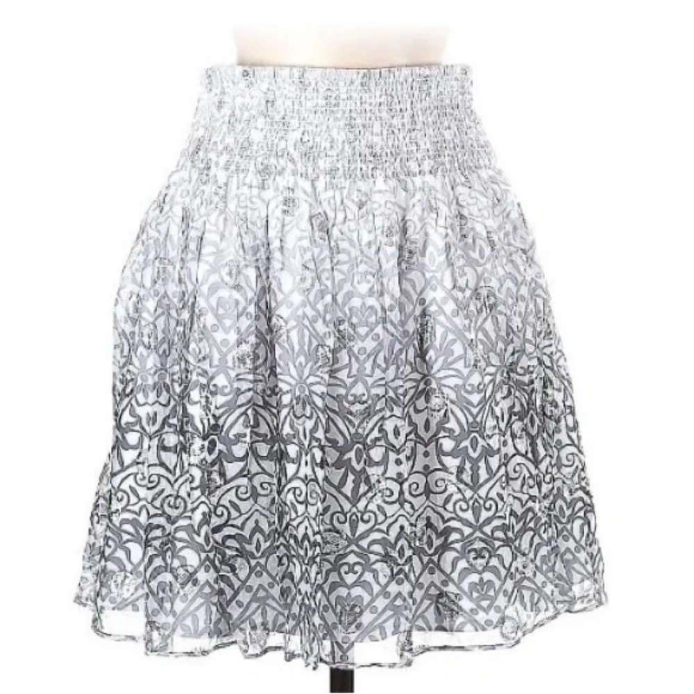 White House Black Market Silk / Metallic Skirt. Size Small- EUC - Picture 3 of 10